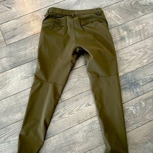 Lulu pant green size 30 like new